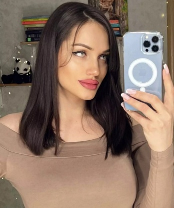 Я знаю, как сделать тебя счастливым! Я живу в Москве и могу предложить тебе широкий спектр услуг: от массажа и эротических игр до интимных развлечений. Я уверена, что ты будешь в восторге от моей красоты и готовности исполнить все твои фантазии. Посмотри мои фото и прочитай отзывы - они говорят сами за себя! Не упусти возможность испытать незабываемое удовольствие со мной. 💋🍓🔥 Наташа